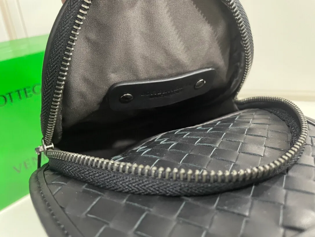 All categories 💚 Top version men’s bags 💚 BV 2024 new BV waist bag